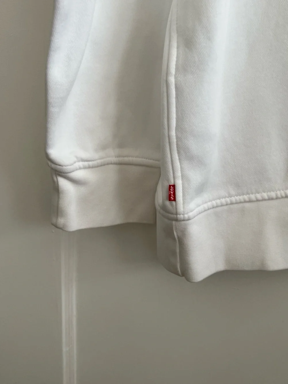 Levi's Men's White Hoodie with Black Logo Crewneck